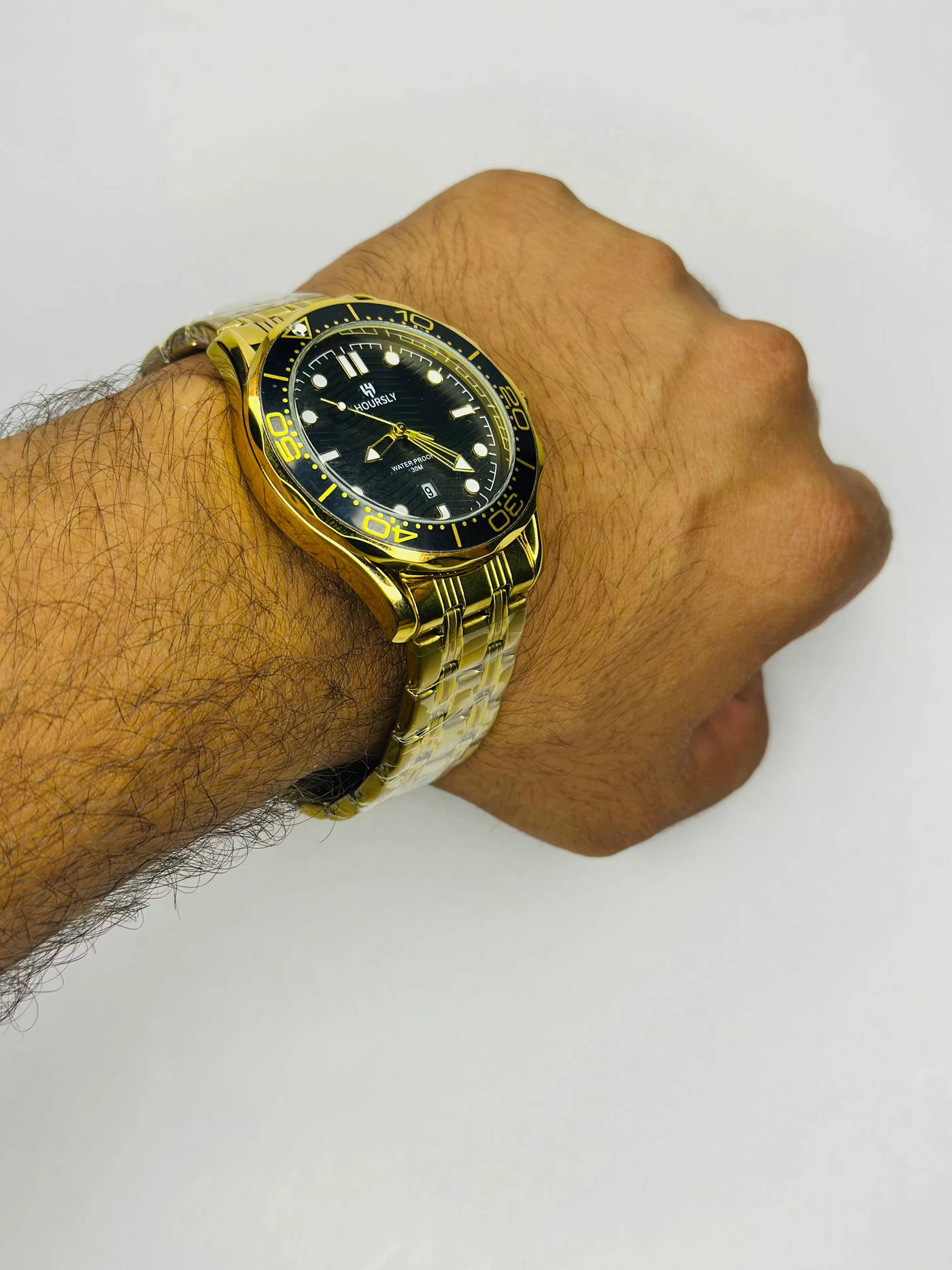 Hoursly Prestige Men’s Chronograph Watch – Black Dial - Gold Strap - Rotating Seconds Dial
